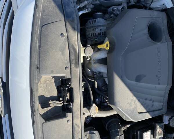 Белый Хендай Аванте, объемом двигателя 0 л и пробегом 79 тыс. км за 12800 $, фото 63 на Automoto.ua
