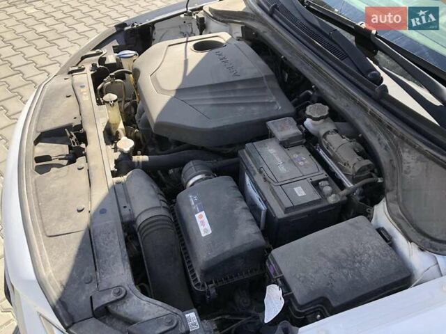 Белый Хендай Аванте, объемом двигателя 1.59 л и пробегом 153 тыс. км за 12900 $, фото 48 на Automoto.ua
