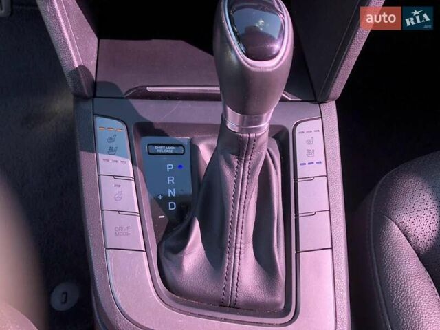 Хендай Аванте 2017 в Петропавлівська Борщагівка на Automoto.ua Белый Хендай Аванте, объемом двигателя 1.59 л и пробегом 153 тыс. км за 12999 $, фото 16 на Automoto.ua