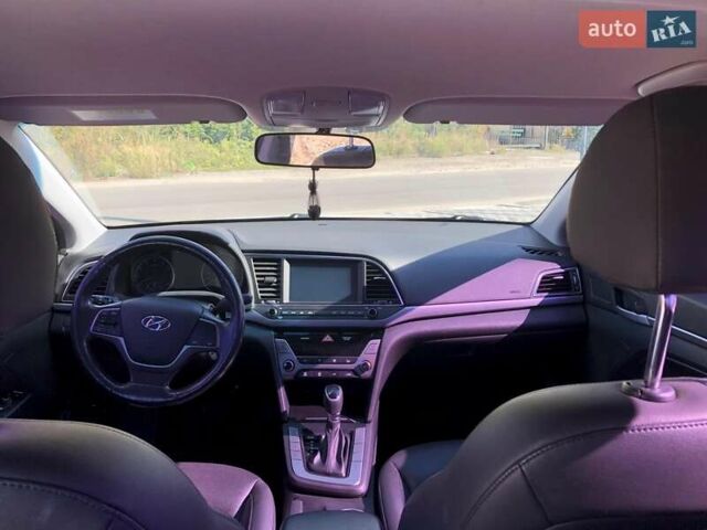 Белый Хендай Аванте, объемом двигателя 1.59 л и пробегом 153 тыс. км за 12900 $, фото 29 на Automoto.ua