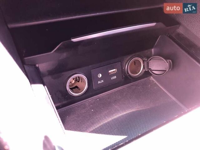 Белый Хендай Аванте, объемом двигателя 1.59 л и пробегом 153 тыс. км за 12900 $, фото 21 на Automoto.ua