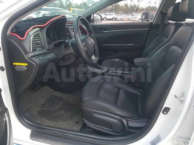 Белый Хендай Аванте, объемом двигателя 0 л и пробегом 83 тыс. км за 13370 $, фото 8 на Automoto.ua