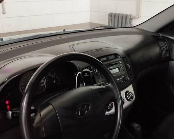 Чорний Хендай Аванте, об'ємом двигуна 1.6 л та пробігом 192 тис. км за 5050 $, фото 7 на Automoto.ua