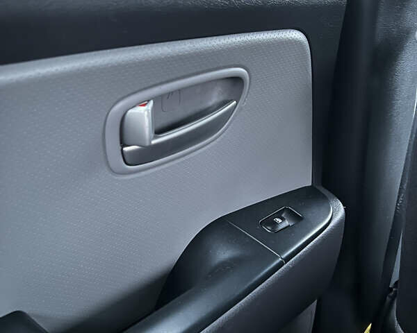 Черный Хендай Аванте, объемом двигателя 1.6 л и пробегом 154 тыс. км за 6000 $, фото 40 на Automoto.ua