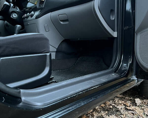 Черный Хендай Аванте, объемом двигателя 1.6 л и пробегом 154 тыс. км за 6000 $, фото 48 на Automoto.ua