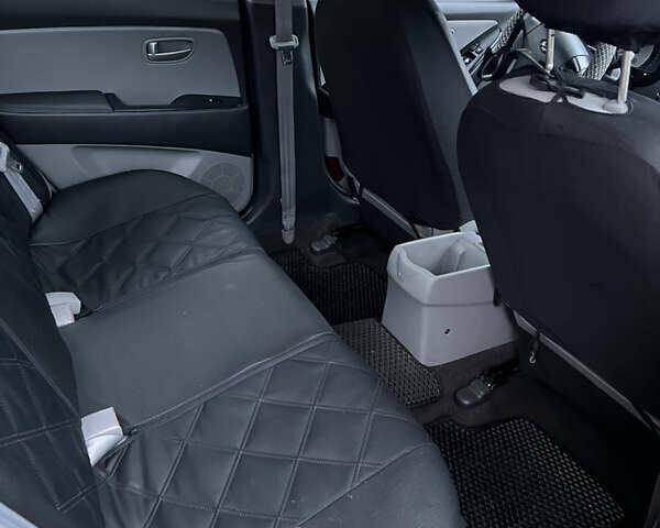 Черный Хендай Аванте, объемом двигателя 1.6 л и пробегом 154 тыс. км за 6000 $, фото 33 на Automoto.ua