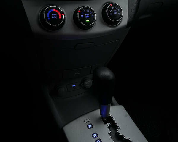 Черный Хендай Аванте, объемом двигателя 1.6 л и пробегом 154 тыс. км за 6000 $, фото 64 на Automoto.ua