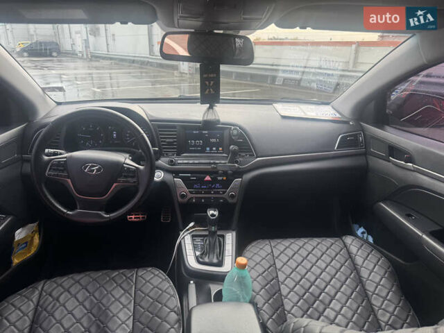 Хендай Аванте 2016 в Киеве на Automoto.ua Черный Хендай Аванте, объемом двигателя 1.6 л и пробегом 236 тыс. км за 11200 $, фото 5 на Automoto.ua