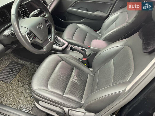 Чорний Хендай Аванте, об'ємом двигуна 1.58 л та пробігом 225 тис. км за 9700 $, фото 8 на Automoto.ua
