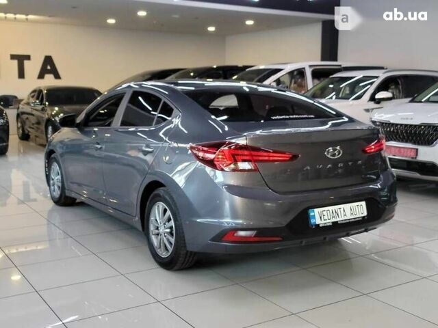 Хендай Аванте, объемом двигателя 1.6 л и пробегом 149 тыс. км за 15800 $, фото 4 на Automoto.ua