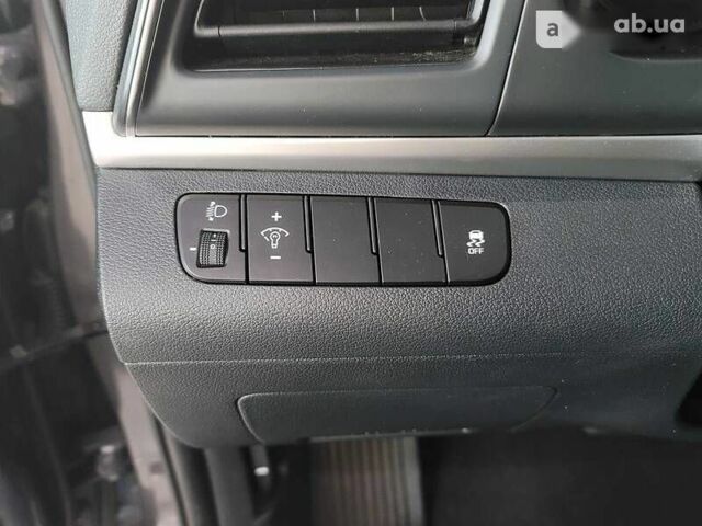 Хендай Аванте, объемом двигателя 1.6 л и пробегом 149 тыс. км за 15800 $, фото 12 на Automoto.ua