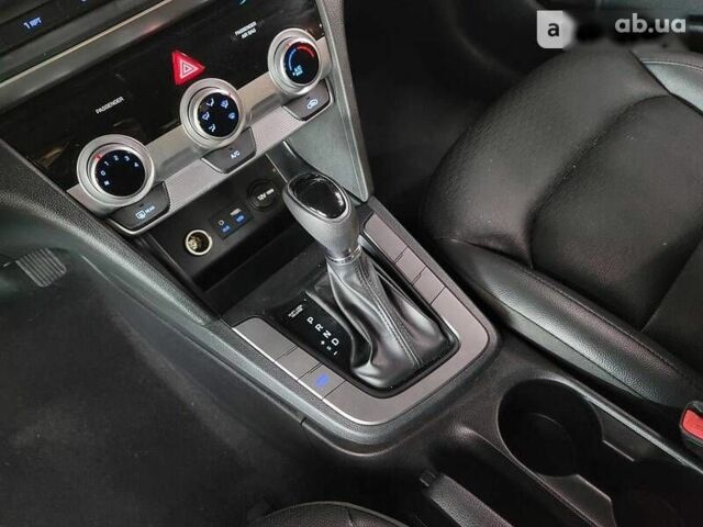 Хендай Аванте, объемом двигателя 1.6 л и пробегом 149 тыс. км за 15800 $, фото 20 на Automoto.ua