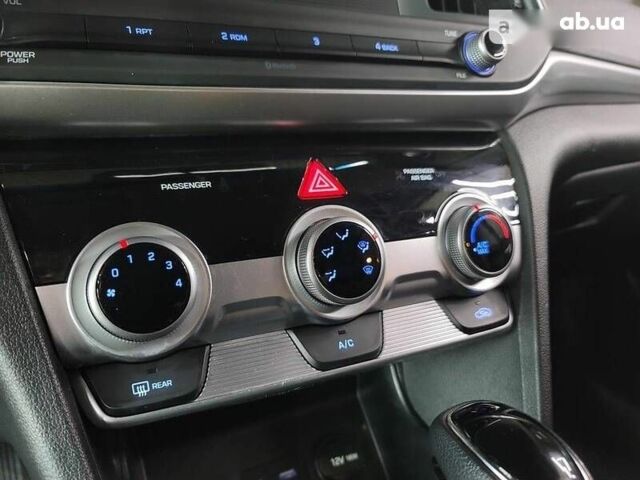 Хендай Аванте, объемом двигателя 1.6 л и пробегом 149 тыс. км за 15800 $, фото 18 на Automoto.ua