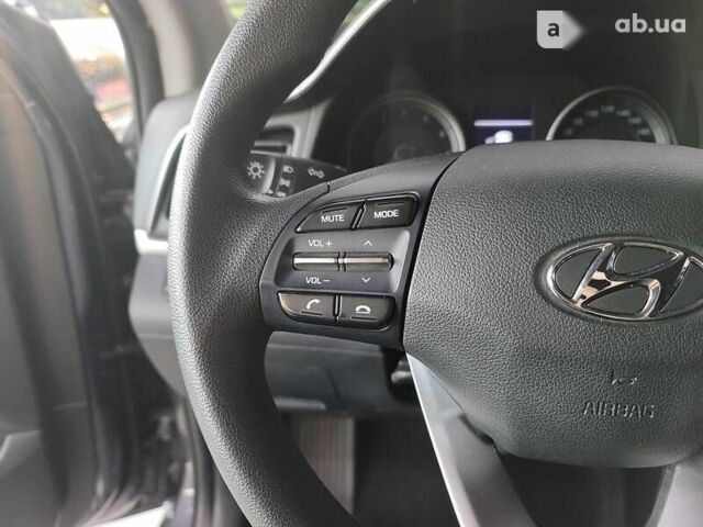 Хендай Аванте, объемом двигателя 1.6 л и пробегом 149 тыс. км за 15800 $, фото 13 на Automoto.ua