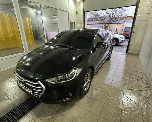 Хендай Аванте, об'ємом двигуна 1.58 л та пробігом 192 тис. км за 12400 $, фото 3 на Automoto.ua