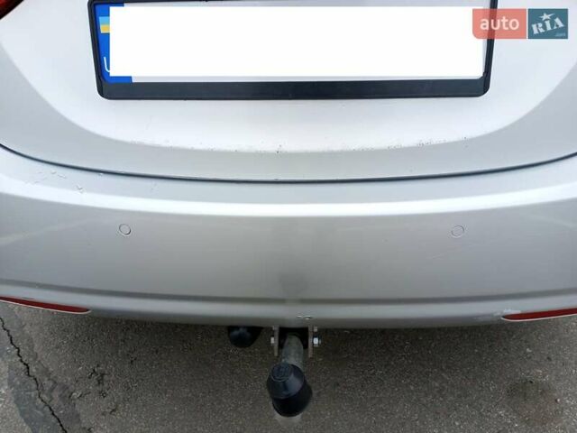 Серый Хендай Аванте, объемом двигателя 1.6 л и пробегом 103 тыс. км за 8300 $, фото 5 на Automoto.ua