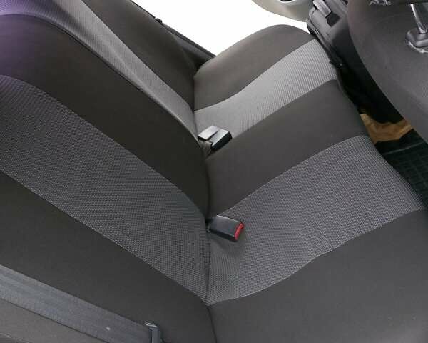 Серый Хендай Аванте, объемом двигателя 1.6 л и пробегом 103 тыс. км за 8300 $, фото 18 на Automoto.ua