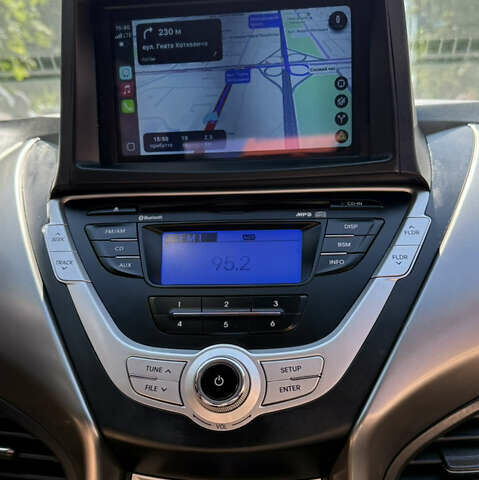 Серый Хендай Аванте, объемом двигателя 1.6 л и пробегом 186 тыс. км за 8800 $, фото 6 на Automoto.ua