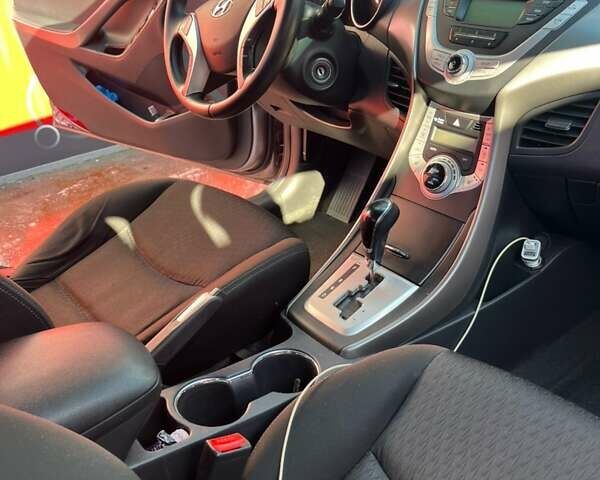 Серый Хендай Аванте, объемом двигателя 1.6 л и пробегом 186 тыс. км за 8800 $, фото 10 на Automoto.ua