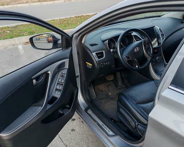 Сірий Хендай Аванте, об'ємом двигуна 1.6 л та пробігом 244 тис. км за 9000 $, фото 10 на Automoto.ua