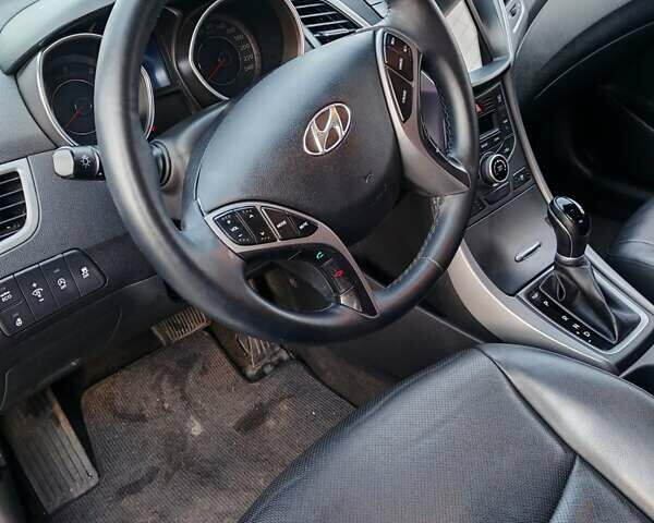 Сірий Хендай Аванте, об'ємом двигуна 1.6 л та пробігом 244 тис. км за 9000 $, фото 5 на Automoto.ua