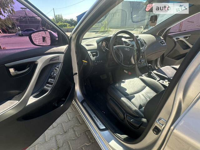 Сірий Хендай Аванте, об'ємом двигуна 1.58 л та пробігом 249 тис. км за 8600 $, фото 9 на Automoto.ua