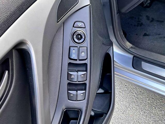 Сірий Хендай Аванте, об'ємом двигуна 1.6 л та пробігом 317 тис. км за 7700 $, фото 7 на Automoto.ua