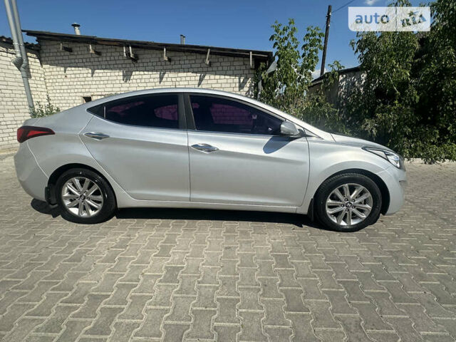 Сірий Хендай Аванте, об'ємом двигуна 1.58 л та пробігом 249 тис. км за 8600 $, фото 3 на Automoto.ua