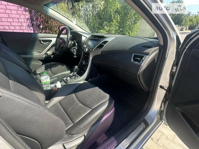 Сірий Хендай Аванте, об'ємом двигуна 1.58 л та пробігом 249 тис. км за 8600 $, фото 5 на Automoto.ua