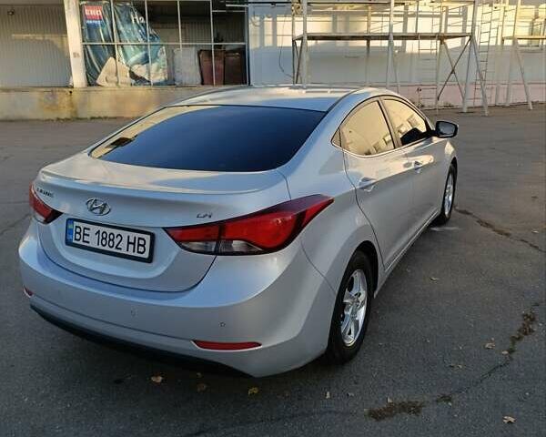 Сірий Хендай Аванте, об'ємом двигуна 1.59 л та пробігом 235 тис. км за 9000 $, фото 4 на Automoto.ua