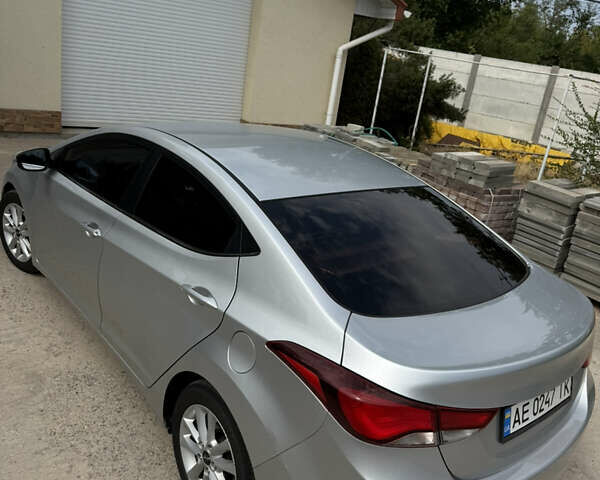 Сірий Хендай Аванте, об'ємом двигуна 1.6 л та пробігом 225 тис. км за 8499 $, фото 4 на Automoto.ua