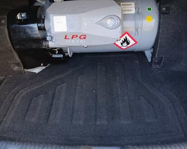 Сірий Хендай Аванте, об'ємом двигуна 1.59 л та пробігом 235 тис. км за 9000 $, фото 14 на Automoto.ua