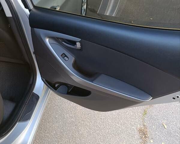 Сірий Хендай Аванте, об'ємом двигуна 1.59 л та пробігом 235 тис. км за 9000 $, фото 13 на Automoto.ua