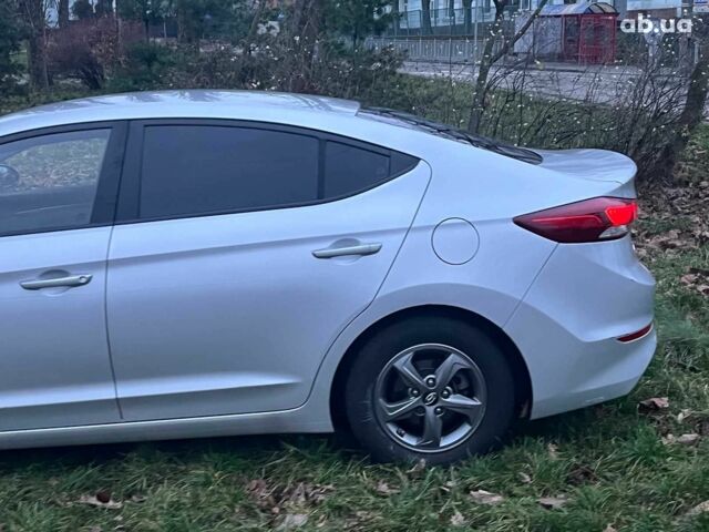 Серый Хендай Аванте, объемом двигателя 1.6 л и пробегом 189 тыс. км за 11690 $, фото 6 на Automoto.ua