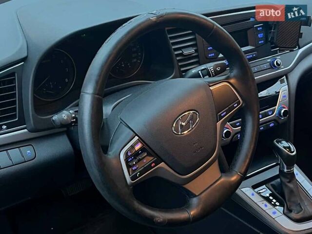 Серый Хендай Аванте, объемом двигателя 1.6 л и пробегом 189 тыс. км за 11690 $, фото 17 на Automoto.ua