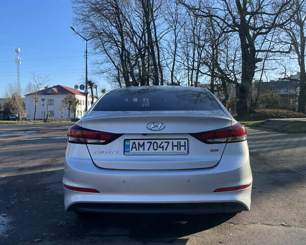 Сірий Хендай Аванте, об'ємом двигуна 1.6 л та пробігом 159 тис. км за 9700 $, фото 4 на Automoto.ua