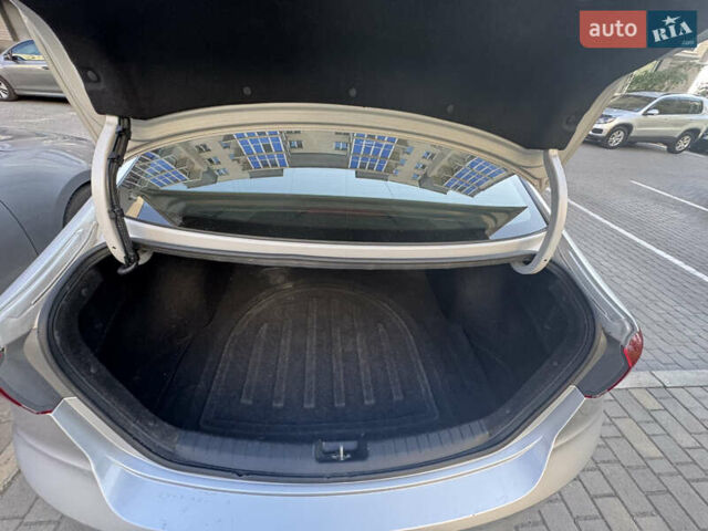 Сірий Хендай Аванте, об'ємом двигуна 1.58 л та пробігом 175 тис. км за 12000 $, фото 18 на Automoto.ua