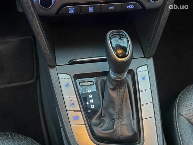 Серый Хендай Аванте, объемом двигателя 1.6 л и пробегом 189 тыс. км за 11690 $, фото 21 на Automoto.ua