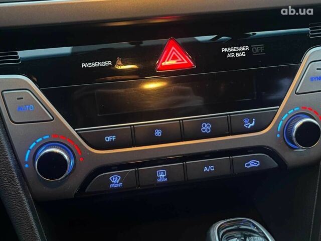 Серый Хендай Аванте, объемом двигателя 1.6 л и пробегом 189 тыс. км за 11690 $, фото 20 на Automoto.ua