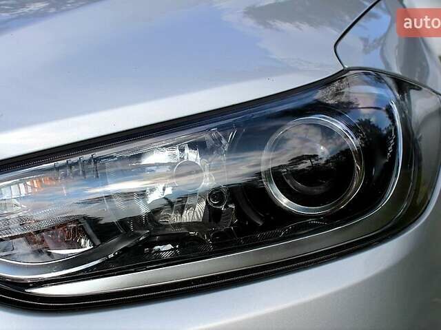 Серый Хендай Аванте, объемом двигателя 1.6 л и пробегом 145 тыс. км за 11200 $, фото 2 на Automoto.ua