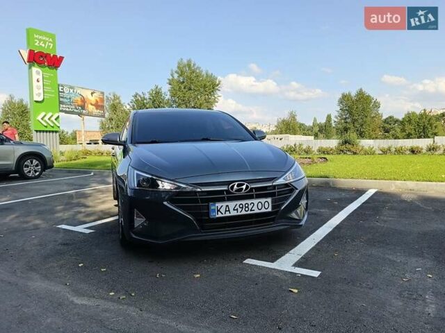 Серый Хендай Аванте, объемом двигателя 1.6 л и пробегом 172 тыс. км за 14800 $, фото 6 на Automoto.ua