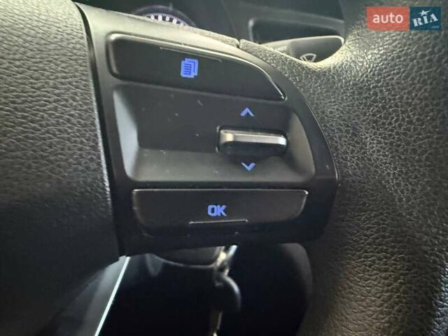 Сірий Хендай Аванте, об'ємом двигуна 1.6 л та пробігом 98 тис. км за 14990 $, фото 22 на Automoto.ua