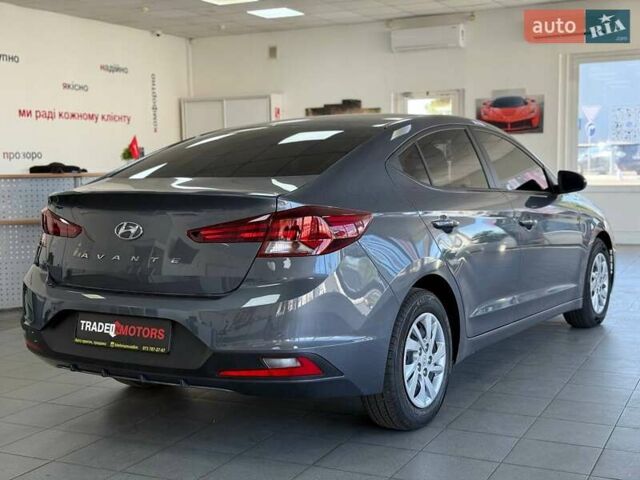 Сірий Хендай Аванте, об'ємом двигуна 1.6 л та пробігом 98 тис. км за 14990 $, фото 13 на Automoto.ua