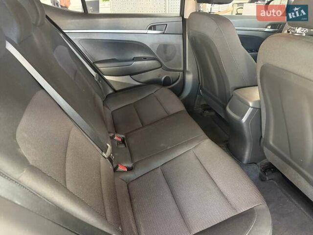 Сірий Хендай Аванте, об'ємом двигуна 1.6 л та пробігом 98 тис. км за 14990 $, фото 30 на Automoto.ua