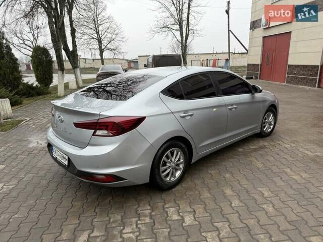 Серый Хендай Аванте, объемом двигателя 1.59 л и пробегом 220 тыс. км за 13000 $, фото 6 на Automoto.ua