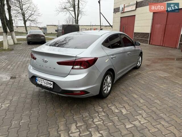 Серый Хендай Аванте, объемом двигателя 1.59 л и пробегом 220 тыс. км за 13000 $, фото 8 на Automoto.ua