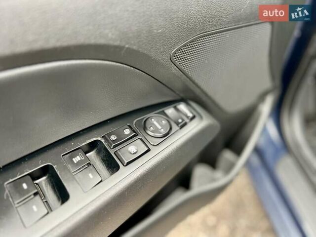 Синий Хендай Аванте, объемом двигателя 1.6 л и пробегом 231 тыс. км за 11900 $, фото 28 на Automoto.ua