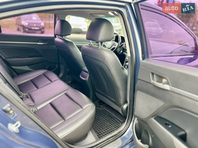 Синій Хендай Аванте, об'ємом двигуна 1.6 л та пробігом 231 тис. км за 12300 $, фото 16 на Automoto.ua