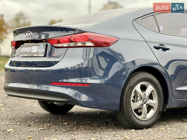 Синій Хендай Аванте, об'ємом двигуна 1.6 л та пробігом 231 тис. км за 12300 $, фото 12 на Automoto.ua