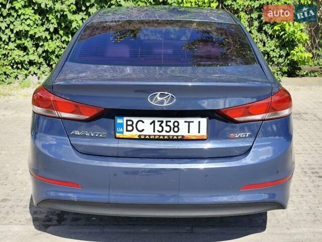 Синий Хендай Аванте, объемом двигателя 1.58 л и пробегом 230 тыс. км за 12000 $, фото 4 на Automoto.ua